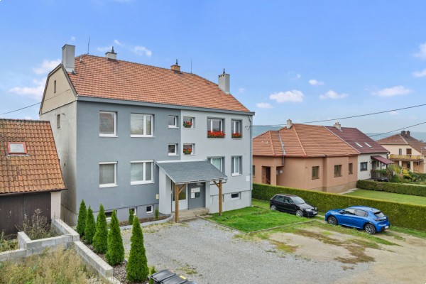 PRODÁNO, 2 byty 3+KK Čebín