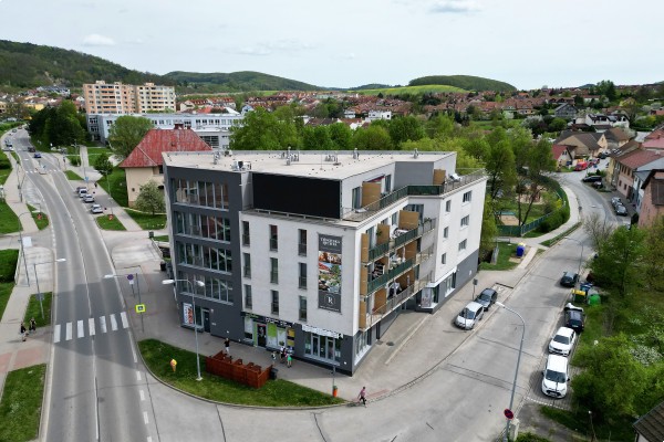Byt 3KK (s prostorným balkonem a skladem) o celkové výměře 57m2. Tyršova 1973, Kuřim