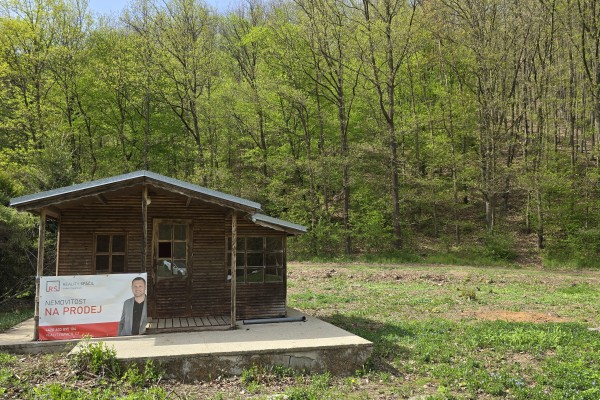 Prodej pozemku/zahrady (1038m2) v přírodním parku Údolí Bílého potoka, Veverská Bítýška.