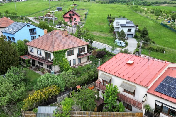 Prodej RD 5+KK (282m2) na pozemku o výměře 392m2 v obci Dolní Loučky