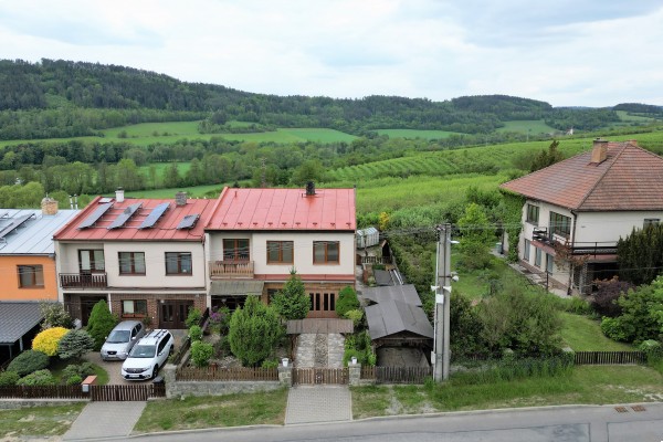 Prodej RD 5+KK (282m2) na pozemku o výměře 392m2 v obci Dolní Loučky