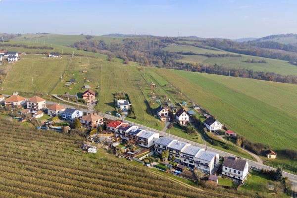 Prodej RD 5+KK (282m2) na pozemku o výměře 392m2 v obci Dolní Loučky
