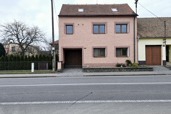 Pronájem bytu 2+1 (57m2) Lipůvka