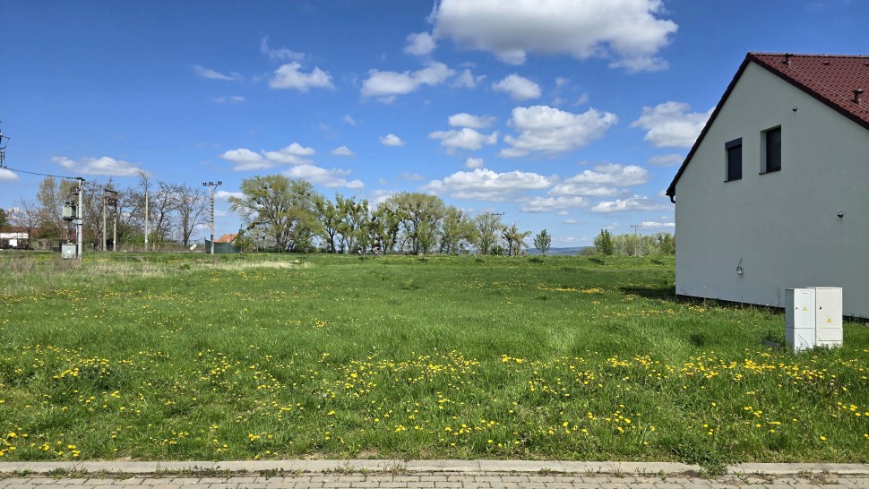 Stavební pozemek o výměře 781m2, v obci Milovice u Mikulova