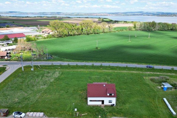 Stavební pozemek o výměře 781m2, v obci Milovice u Mikulova