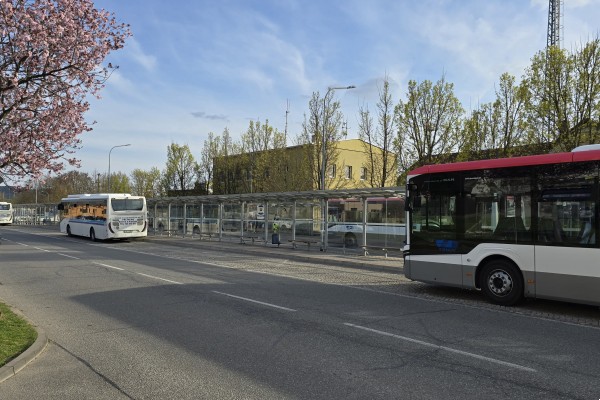 Pronájem bytu 1+1 (35m2) s balkonem a sklepem, Tišnov, Dřínová