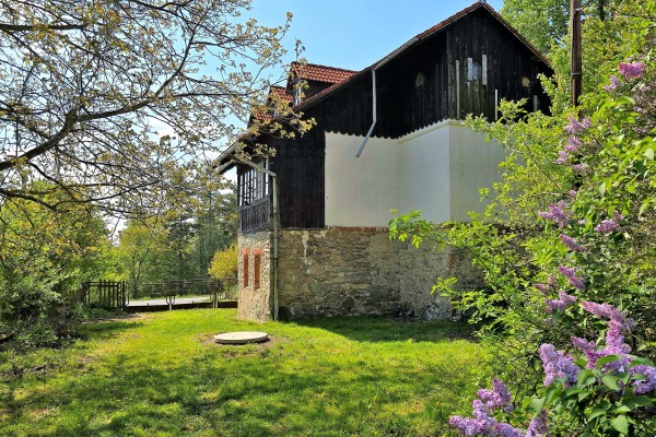 Prodej RD 4+1 (170m2) na pozemku o výměře 979m2 v obci Střítež na Vysočině.