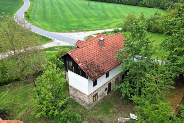 Prodej RD 4+1 (170m2) na pozemku o výměře 979m2 v obci Střítež na Vysočině.