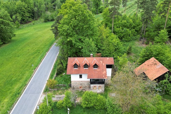 Prodej RD 4+1 (170m2) na pozemku o výměře 979m2 v obci Střítež na Vysočině.