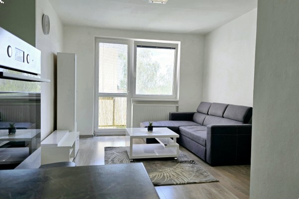 Pronájem bytu 2+KK (47m2) se dvěma lodžiemi, Kuřim, Wolkerova 947