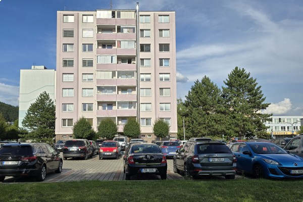 Prodej bytu 3+1 (70m2) s balkonem a sklepem, Kuřim, Na Loučkách 1221/1