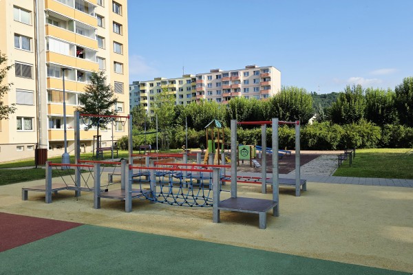 Prodej bytu 3+1 (70m2) s balkonem a sklepem, Kuřim, Na Loučkách 1221/1