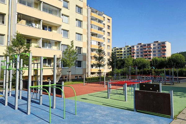 Prodej bytu 3+1 (70m2) s balkonem a sklepem, Kuřim, Na Loučkách 1221/1