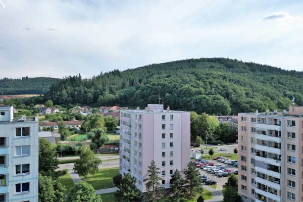 Prodej bytu 3+1 (70m2) s balkonem a sklepem, Kuřim, Na Loučkách 1221/1
