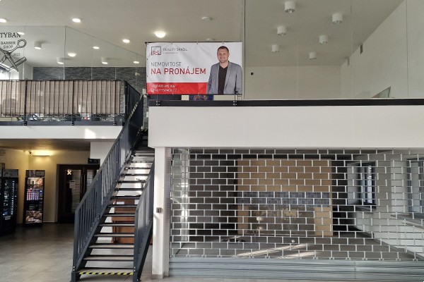 Pronájem obchodních prostor 60m2, Kuřim, Nádraží