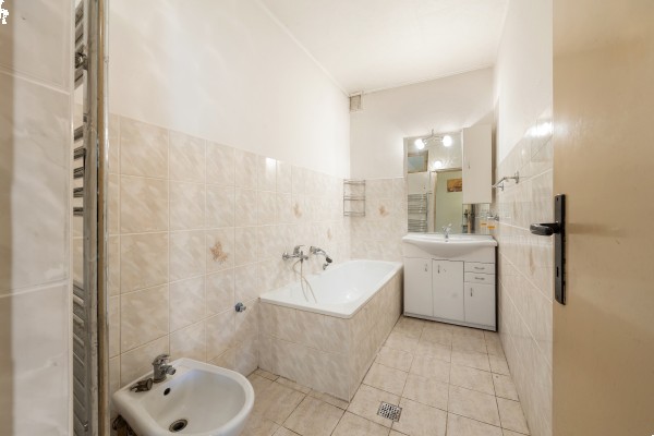 Prodej podsklepeného  RD 4+1 (120m2) s uzavřeným dvorem, zahradou, stodolou a ovocným sadem, Lažánky u Veverské Bítýšky.