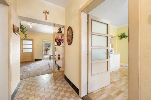 Prodej podsklepeného  RD 4+1 (120m2) s uzavřeným dvorem, zahradou, stodolou a ovocným sadem, Lažánky u Veverské Bítýšky.
