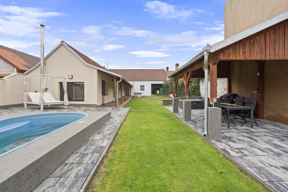 Prodej RD 4+1 (123m2), Celková výměra pozemku(1080m2), Novosedly č.p.61