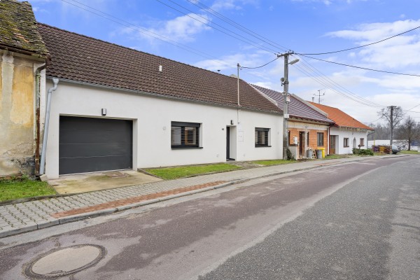 Prodej RD 4+1 (123m2), Celková výměra pozemku(1080m2), Novosedly č.p.61