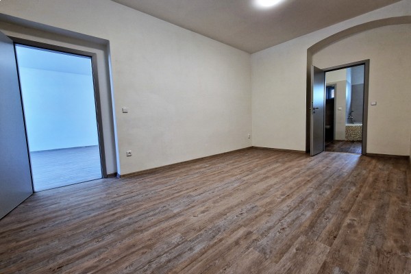 Pronájem bytu 3+KK (95m2) s terasou, Kuřim, Tyršova