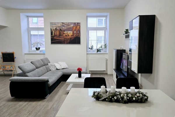 Pronájem bytu 3+KK (95m2) s terasou, Kuřim, Tyršova