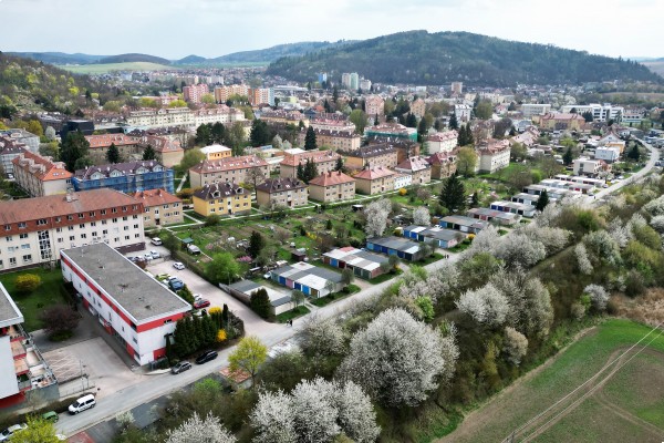 Prodej garáže (18m2) Kuřim, U vlečky č.e. 140