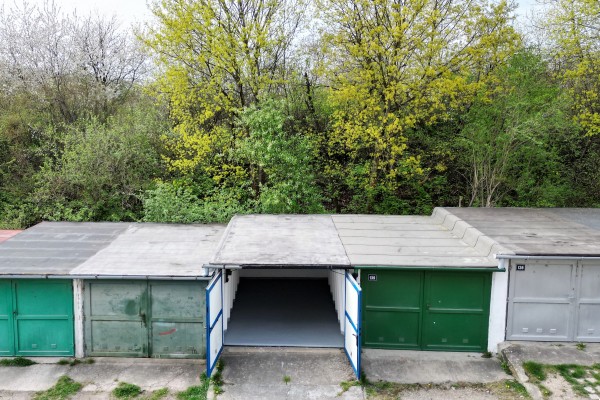 Prodej garáže (18m2) Kuřim, U vlečky č.e. 140