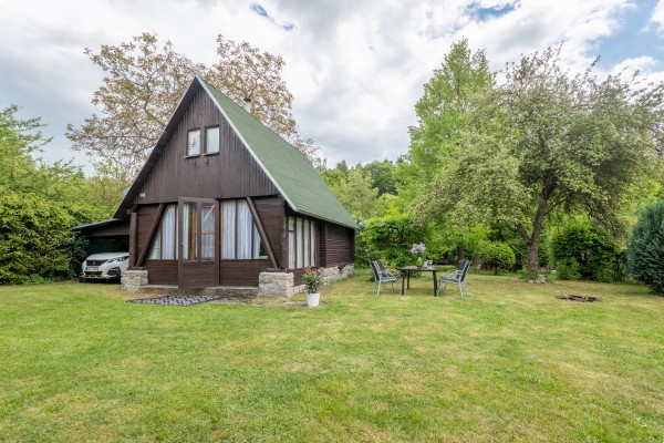 Prodej chaty (35m2) na pozemku 486m2, Hostěnice - Lhotky 126