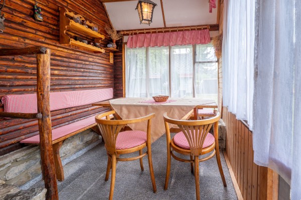 Prodej chaty (35m2) na pozemku 486m2, Hostěnice - Lhotky 126