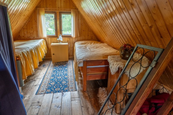 Prodej chaty (35m2) na pozemku 486m2, Hostěnice - Lhotky 126