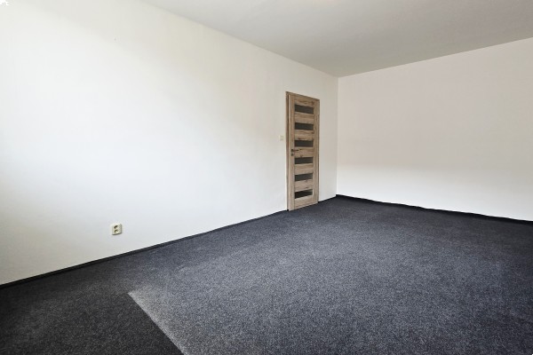 Pronájem bytu 1+1 (45m2) s lodžií, Brno – Řečkovice, ul. Renčova 17