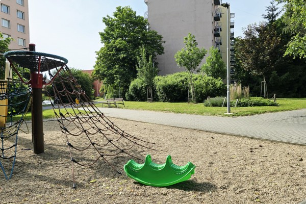 Pronájem bytu 1+1 (45m2) s lodžií, Brno – Řečkovice, ul. Renčova 17