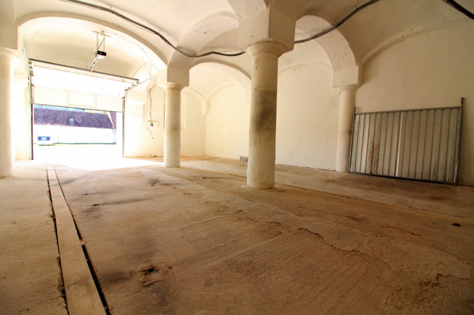Pronájem výrobně skladovacích prostor, statek Kuřim