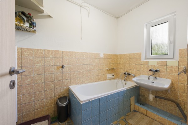Prodej RD 4+1 (206m2) na pozemku o výměře 1.287m2, Vícov 150