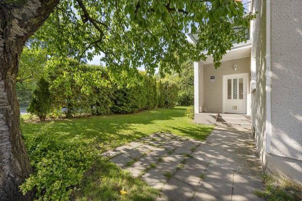 Prodej RD 4+1 (206m2) na pozemku o výměře 1.287m2, Vícov 150